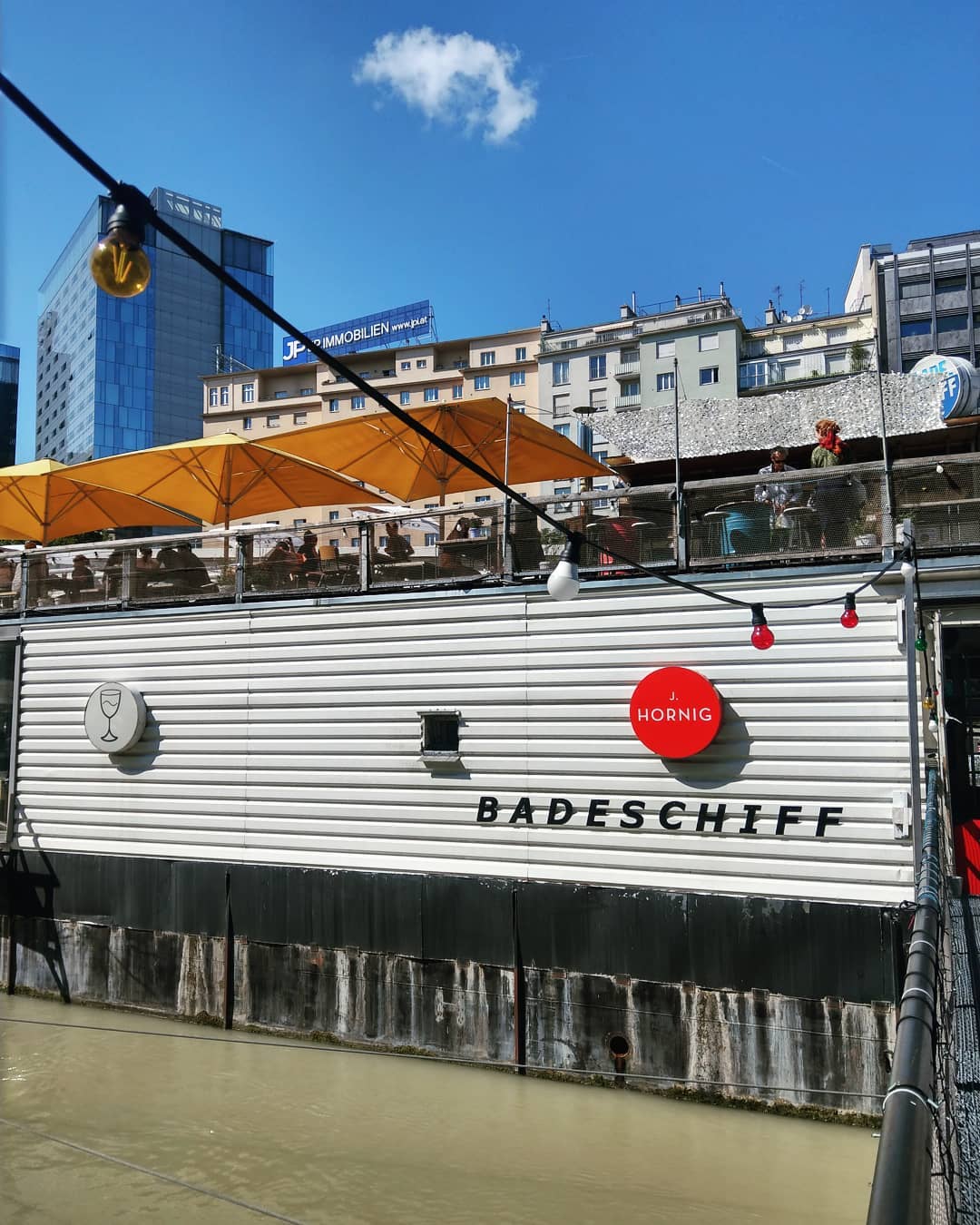 Events Wien: Swing The Boat